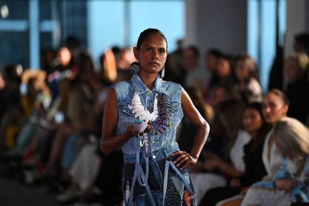 MELBOURNE FASHION WEEK 2025, A model walks the Ganbu Marra runway wearing a design by Goompi™s Girl during the Melbourne Fashion Week Media preview in Melbourne, Monday, October 20, 2025. ( NO ARCHIVING MELBOURNE VICTORIA AUSTRALIA  Copyright: xJAMESxROSSx 20251020170736414811