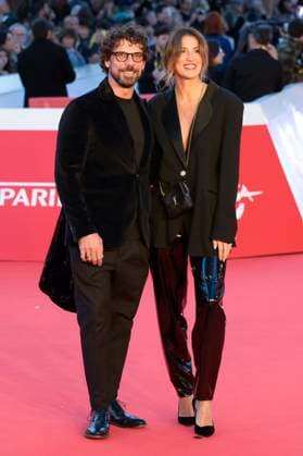 Il Falsario red carpet in Rome, Italy - 19 Oct 2025 Francesco Montanari (l) and Federia Sorino (r) attend the red carpet of movie Il Falsario during the Rome Film Fest 2025 at Auditorium Parco della Muisca. Rome Italy Copyright: xMarioxCartellix xSOPAxImagesx _DSC7813