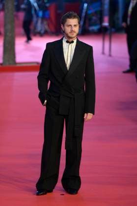 Il Falsario red carpet in Rome, Italy - 19 Oct 2025 Andrea Arcangeli attends the red carpet of movie Il Falsario during the Rome Film Fest 2025 at Auditorium Parco della Muisca. Rome Italy Copyright: xMarioxCartellix xSOPAxImagesx _DSC7900