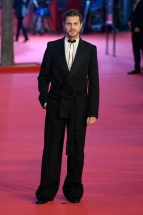 Il Falsario red carpet in Rome, Italy - 19 Oct 2025 Andrea Arcangeli attends the red carpet of movie Il Falsario during the Rome Film Fest 2025 at Auditorium Parco della Muisca. Rome Italy Copyright: xMarioxCartellix xSOPAxImagesx _DSC7904