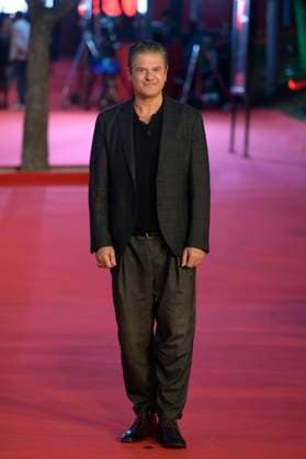 Il Falsario red carpet in Rome, Italy - 19 Oct 2025 Edoardo Pesce attends the red carpet of movie Il Falsario during the Rome Film Fest 2025 at Auditorium Parco della Muisca. Rome Italy Copyright: xMarioxCartellix xSOPAxImagesx _DSC7990