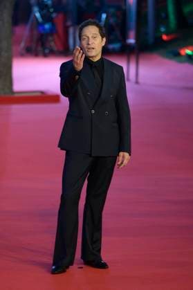 Il Falsario red carpet in Rome, Italy - 19 Oct 2025 Claudio Santamaria attends the red carpet of movie Il Falsario during the Rome Film Fest 2025 at Auditorium Parco della Muisca. Rome Italy Copyright: xMarioxCartellix xSOPAxImagesx _DSC8019