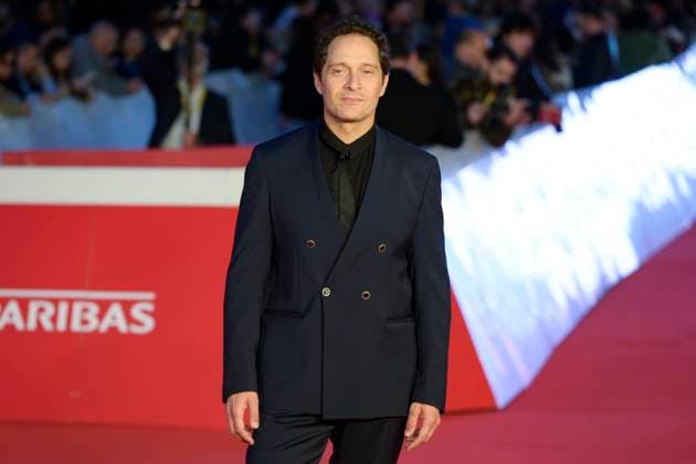 Il Falsario red carpet in Rome, Italy - 19 Oct 2025 Claudio Santamaria attends the red carpet of movie Il Falsario during the Rome Film Fest 2025 at Auditorium Parco della Muisca. Rome Italy Copyright: xMarioxCartellix xSOPAxImagesx _DSC8029