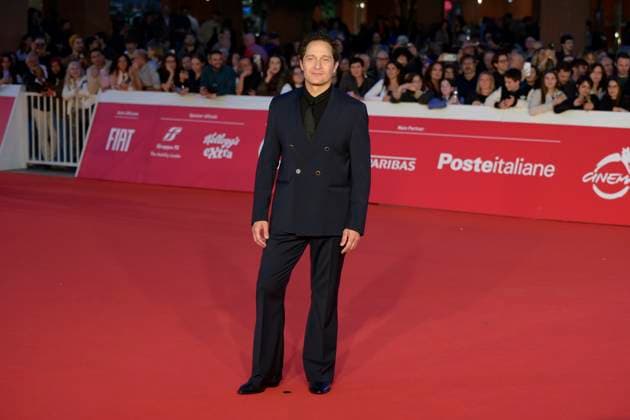 Il Falsario red carpet in Rome, Italy - 19 Oct 2025 Claudio Santamaria attends the red carpet of movie Il Falsario during the Rome Film Fest 2025 at Auditorium Parco della Muisca. Rome Italy Copyright: xMarioxCartellix xSOPAxImagesx _DSC8037