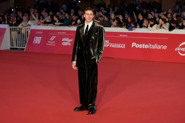 Il Falsario red carpet in Rome, Italy - 19 Oct 2025 Mattia Carrano attends the red carpet of movie Il Falsario during the Rome Film Fest 2025 at Auditorium Parco della Muisca. Rome Italy Copyright: xMarioxCartellix xSOPAxImagesx _DSC8055