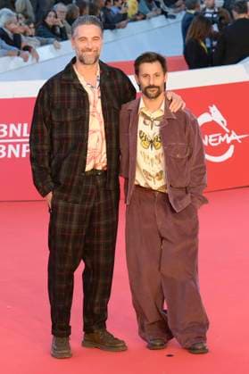 Luca Calvani with husband Alessandro Franchini at the premiere of the feature film Il falsario at the 20th International Film Festival of Rome Festa del Cinema di Roma 2025 at the Auditorium Parco della Musica Rome, 19 10 2025 Foto:xA.xM.xTinghinox xFuturexImagex falsario_5002