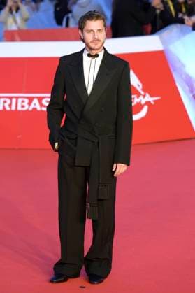 Andrea Arcangeli at the premiere of the feature film Il falsario at the 20th International Film Festival of Rome Festa del Cinema di Roma 2025 at the Auditorium Parco della Musica Rome, 19 10 2025 Foto:xA.xM.xTinghinox xFuturexImagex falsario_5031