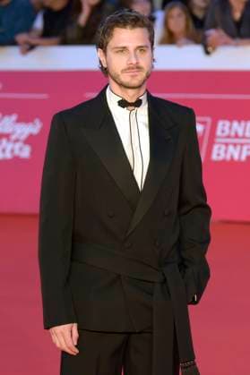 Andrea Arcangeli at the premiere of the feature film Il falsario at the 20th International Film Festival of Rome Festa del Cinema di Roma 2025 at the Auditorium Parco della Musica Rome, 19 10 2025 Foto:xA.xM.xTinghinox xFuturexImagex falsario_5035