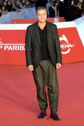 Edoardo Pesce at the premiere of the feature film Il falsario at the 20th International Film Festival of Rome Festa del Cinema di Roma 2025 at the Auditorium Parco della Musica Rome, 19 10 2025 Foto:xA.xM.xTinghinox xFuturexImagex falsario_5054