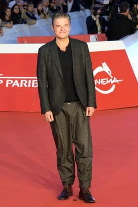 Edoardo Pesce at the premiere of the feature film Il falsario at the 20th International Film Festival of Rome Festa del Cinema di Roma 2025 at the Auditorium Parco della Musica Rome, 19 10 2025 Foto:xA.xM.xTinghinox xFuturexImagex falsario_5055