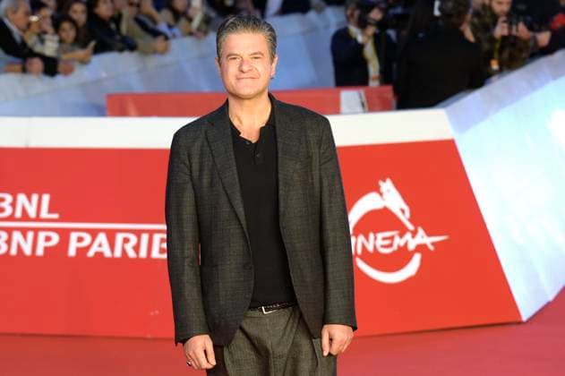 Edoardo Pesce at the premiere of the feature film Il falsario at the 20th International Film Festival of Rome Festa del Cinema di Roma 2025 at the Auditorium Parco della Musica Rome, 19 10 2025 Foto:xA.xM.xTinghinox xFuturexImagex falsario_5057
