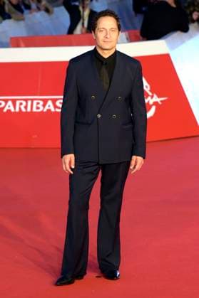 Claudio Santamaria at the premiere of the feature film Il falsario at the 20th International Film Festival of Rome Festa del Cinema di Roma 2025 at the Auditorium Parco della Musica Rome, 19 10 2025 Foto:xA.xM.xTinghinox xFuturexImagex falsario_5062