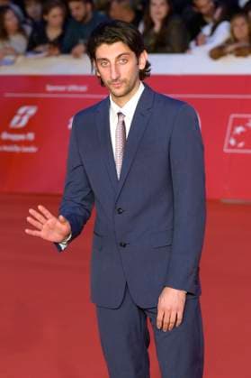 Pietro Castellitto at the premiere of the feature film Il falsario at the 20th International Film Festival of Rome Festa del Cinema di Roma 2025 at the Auditorium Parco della Musica Rome, 19 10 2025 Foto:xA.xM.xTinghinox xFuturexImagex falsario_5076