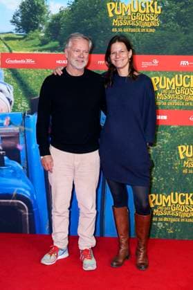 Oliver Koppert with his wife Stephanie Koppert at the premiere of the movie Pumuckl und das große Missverständnis at Mathäser Filmpalast Munich, 19 10 2025 Foto:xN.xKolinzx xFuturexImagex pumuckl_5012