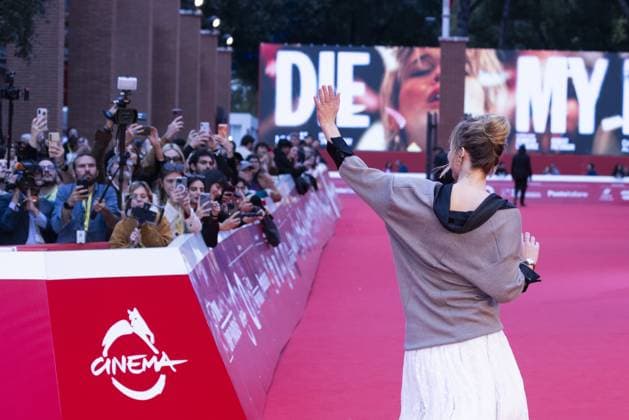 Die My Love – Red Carpet - The 20th Rome Film Festival ROME, ITALY - OCTOBER 20: Jennifer Lawrence attends the Die My Love red carpet during the 20th Rome Film Festival at Auditorium Parco Della Musica on October 20, 2025 in Rome, Italy. Primo Barol Anadolu Rome Italy. Editorial use only. Please get in touch for any other usage.  Copyright: x2025xAnadoluxPrimoxBarolx