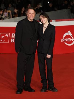 Roma Cinema Fest 2025, evening 6 - red carpet for the film NOUVELLE VAGUE. Pictured: Richard Linklater with his daughter.  Copyright: xMarcoxProvvisionatox xipa-agency.netx xDxAvanzo Landi Provvisionatox IPA_Agency_IPA66860544