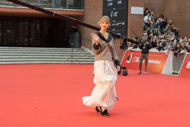 Die My Love - Red Carpet - The 20th Rome Film Festival Jennifer Lawrence attends the Die My Love red carpet during the 20th Rome Film Festival at Auditorium Parco Della Musica in Rome, Italy, on October 20, 2025. Rome Italy  Copyright: xLucaxCarlinox originalFilename: carlino-notitle251020_npRIZ.jpg