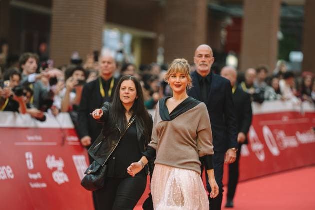 Die My Love - Red Carpet - The 20th Rome Film Festival Jennifer Lawrence attends the Die My Love red carpet during the 20th Rome Film Festival at Auditorium Parco Della Musica in Rome, Italy, on October 20, 2025. Rome Italy  Copyright: xLucaxCarlinox originalFilename: carlino-notitle251020_npbq0.jpg