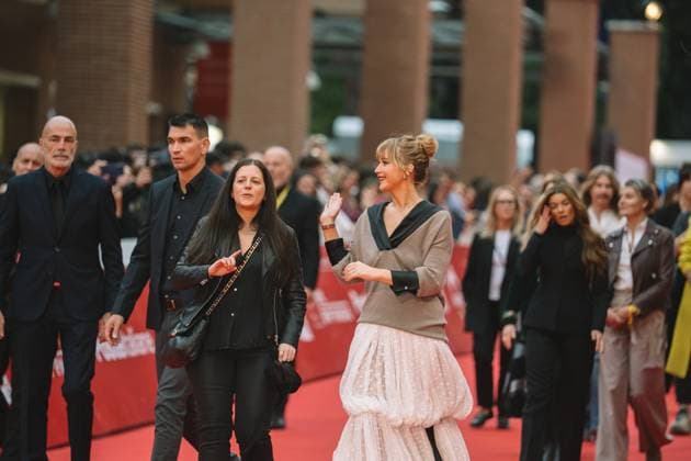 Die My Love - Red Carpet - The 20th Rome Film Festival Jennifer Lawrence attends the Die My Love red carpet during the 20th Rome Film Festival at Auditorium Parco Della Musica in Rome, Italy, on October 20, 2025. Rome Italy  Copyright: xLucaxCarlinox originalFilename: carlino-notitle251020_npzRY.jpg