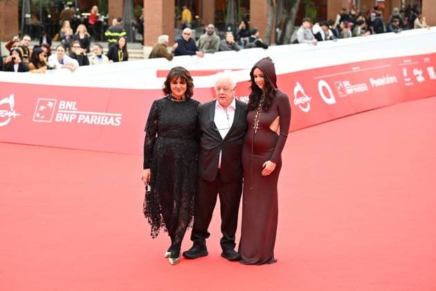 The 20th Rome Film Festival Irish director Jim Sheridan poses with partner Zahara Moufid and their daughter Amira Clodagh Sheridan on the red carpet for the movie Re-Creation during the 20th Rome Film Festival at Auditorium Parco Della Musica in Rome, Italy, on October 20, 2025. Rome Italy Italy  Copyright: xDomenicoxCippitellix originalFilename: cippitelli-diemylov251020_np4st.jpg