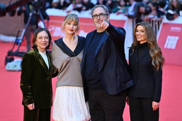 The 20th Rome Film Festival Festival Artistic Director Paola Malanga, Jennifer Lawrence, President of Fondazione Cinema per Roma Salvatore Nastasi, and Justine Ciarrocchi attend the Die My Love red carpet during the 20th Rome Film Festival at Auditorium Parco Della Musica in Rome, Italy, on October 20, 2025. Rome Italy Italy  Copyright: xDomenicoxCippitellix originalFilename: cippitelli-diemylov251020_nplCk.jpg