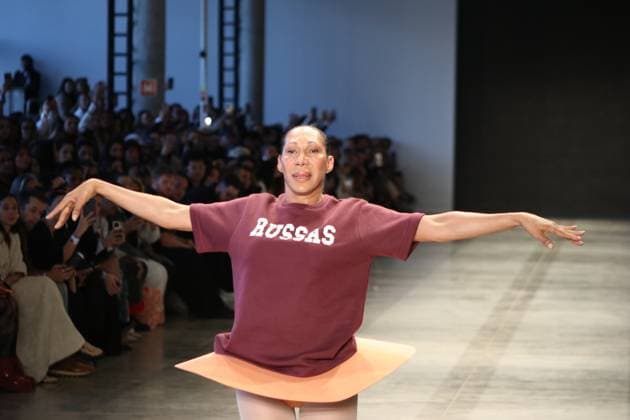 SaO PAULO, SP - 20.10.2025: SPFW N60 - SPFW N60 takes place between the 16th and 20th, at Pacubra, Brazilian Cultures Pavilion, in Sao Paulo. The Weider Silveiro brand will be parading on Monday afternoon (20). x2828423x  AngÃ licaxAlves