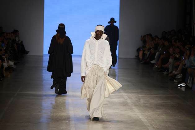 Martins fashion show at SPFW No. 60 in Sao Paulo Sao Paulo (SP), 10 20 2025 - fashion show Martins - Martins fashion show, at Sao Paulo Fashion Week - SPFW N60, at Pacubra in Ibirapuera Park in Sao Paulo, this Monday, October 20, 2025. (Foto: Leco Viana Thenews2 imago images) Martins fashion show at SPFW No. 60 in Sao Paulo  Copyright: xLecoxVianax