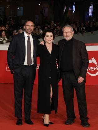 Rome Cinema Fest 2025, Evening 6 - Red Carpet for the film Anna. Pictured: Massimiliano di Lodovico, Monica Guerritore, Roberto Zaccaria  Copyright: xMarcoxProvvisionatox xipa-agency.netx xDxAvanzo Landi Provvisionatox IPA_Agency_IPA66875548