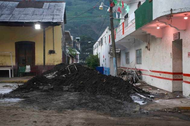 October 20, 2025, Mexico City, Mexico City, Mexico: Damage caused by Hurricane Priscila in the municipality of Huehuetla in the OtomoÂ­ Tepehua mountain range, one of the most affected municipalities in the state of Hidalgo, due to its proximity to the Pantepec River, houses completely filled with mud and cars buried. Mexico City Mexico - ZUMAs310 20251020_zip_s310_004 Copyright: xLuisxExSalgadox
