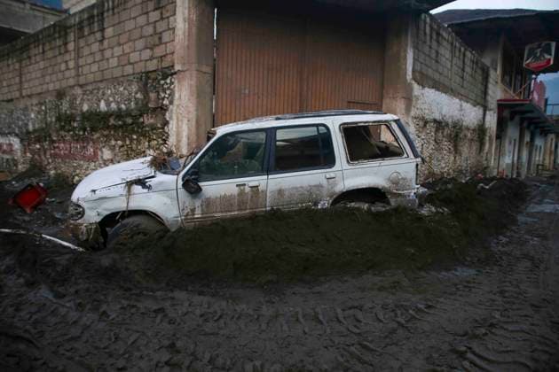 October 20, 2025, Mexico City, Mexico City, Mexico: Damage caused by Hurricane Priscila in the municipality of Huehuetla in the OtomoÂ­ Tepehua mountain range, one of the most affected municipalities in the state of Hidalgo, due to its proximity to the Pantepec River, houses completely filled with mud and cars buried. Mexico City Mexico - ZUMAs310 20251020_zip_s310_014 Copyright: xLuisxExSalgadox