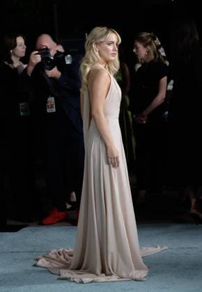 Regretting You Premiere - Los Angeles, USA LOS ANGELES, USA. October 20, 2025: Mckenna Grace at the premiere for Regretting You at the Paramount Theatre. Los Angeles CA USA  Copyright: xPaulxSmith Featureflashx