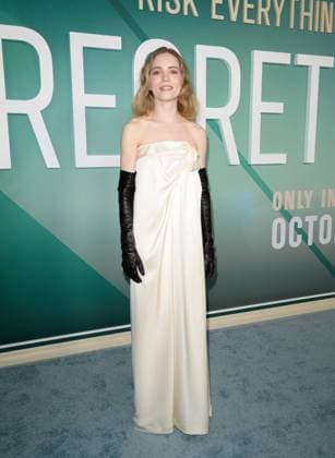Regretting You Premiere - Los Angeles, USA LOS ANGELES, USA. October 20, 2025: Willa Fitzgerald at the premiere for Regretting You at the Paramount Theatre. Los Angeles CA USA  Copyright: xPaulxSmith Featureflashx
