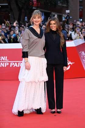 20th Edition of Rome Film Fest Red Carpet of the movie -Die my love- Auditorium Parco della Musica - Rome, Italy Jennifer Lawrence;Justine Ciarrocchi 20th Edition of Rome Film Fest Red Carpet of the movie -Die my love- Auditorium Parco della Musica - Rome, Italy 20th October 2025  Copyright: xMAXxMONTINGELLI SGPx