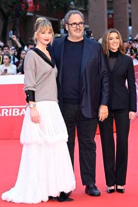 20th Edition of Rome Film Fest Red Carpet of the movie -Die my love- Auditorium Parco della Musica - Rome, Italy Jennifer Lawrence;Salvatore Nastasi;Justine Ciarrocchi 20th Edition of Rome Film Fest Red Carpet of the movie -Die my love- Auditorium Parco della Musica - Rome, Italy 20th October 2025  Copyright: xMAXxMONTINGELLI SGPx
