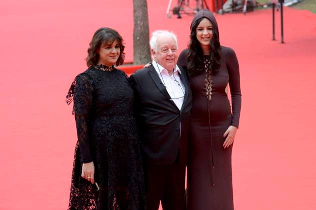 Zahara Moufid, Jim Sheridan and Amira Clodagh Sheridan at the premiere of the feature film Re creation at the 20th International Film Festival of Rome Festa del Cinema di Roma 2025 at the Auditorium Parco della Musica Rome, 20 10 2025 Foto:xA.xM.xTinghinox xFuturexImagex recreation_5028