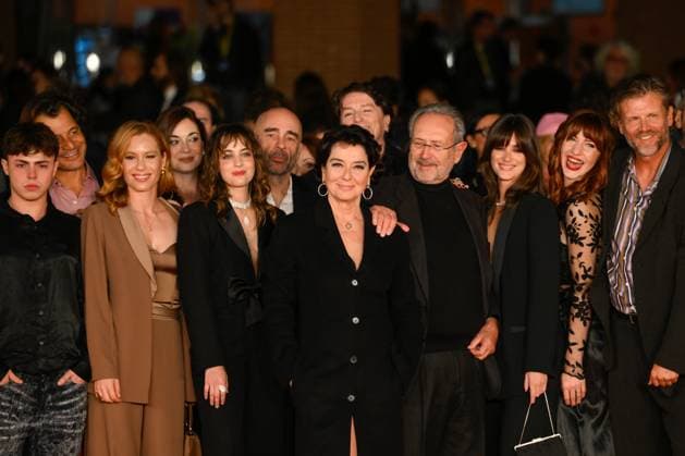News - Rome Film Festival 2025 Cast and crew of the movie attend the red carpet of the movie Anna  during the 20th Rome Film Fest at Auditorium Parco della Musica on October 20, 2025 in Rome, Italy. Rome Auditorium Parco della Musica Italy Copyright: xFabrizioxCorradettix xLiveMediax LPN_2093303