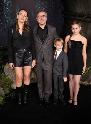 Los Angeles premiere of HBO Original Series IT Welcome to Derry at Warner Bros. Studio Lot Featuring: Brad Kane, Family Where: Los Angeles, California, United States When: 20 Oct 2025 Credit: Faye s Vision Cover Images EDITORIAL USE ONLY. NOT FOR USE BY NEWSPAPERS BASED IN THE UK. Copyright: xx coverimg55197845