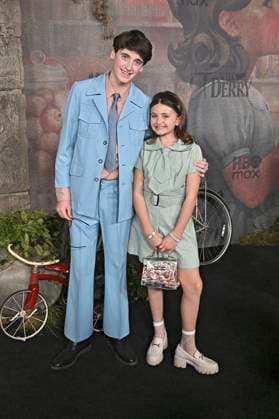 Jack Molloy Legault and Matilda Legault at the premiere of the HBO series It Welcome to Derry at Warner Bros Studio Gelnnde Burbank, 20 10 2025 Foto:xD.xStarbuckx xFuturexImagex it_5043
