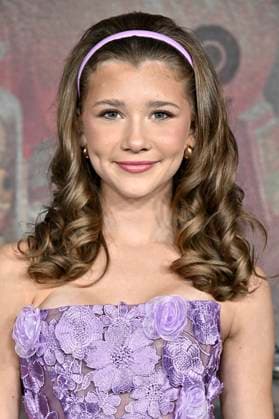 Maya Misaljevic at the premiere of the HBO series It Welcome to Derry at Warner Bros Studio Gelnnde Burbank, 20 10 2025 Foto:xD.xStarbuckx xFuturexImagex it_5112