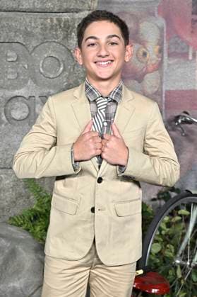Arian S Cartaya at the premiere of the HBO series It Welcome to Derry at Warner Bros Studio Gelnnde Burbank, 20 10 2025 Foto:xD.xStarbuckx xFuturexImagex it_5075
