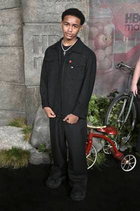 Blake Cameron James at the premiere of the HBO series It Welcome to Derry at Warner Bros Studio Gelnnde Burbank, 20 10 2025 Foto:xD.xStarbuckx xFuturexImagex it_5089