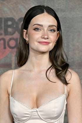 Maya McNair at the premiere of the HBO series It Welcome to Derry at Warner Bros Studio Gelnnde Burbank, 20 10 2025 Foto:xD.xStarbuckx xFuturexImagex it_5109