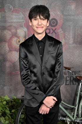 Michael Podemski Bedard at the premiere of the HBO series It Welcome to Derry at Warner Bros Studio Gelnnde Burbank, 20 10 2025 Foto:xD.xStarbuckx xFuturexImagex it_5131