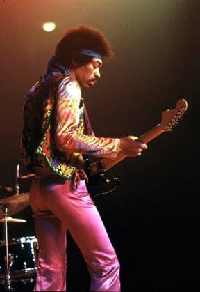 ARCHIV: Jimi Hendrix Gitarrist und Sänger James Marshall Jimi Hendrix während eines Konzertes 1970 in Berlin. ARCHIVAUFNAHME, Datum geschätzt 20250204JWM0010 *** ARCHIVE Jimi Hendrix guitarist and singer James Marshall Jimi Hendrix during a concert in Berlin in 1970 ARCHIVE ACQUISITION, date estimated 20250204JWM0010