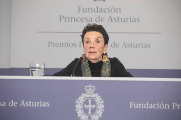 Press conference with Graciela Iturbide, Princess of Asturias Award for the Arts Photographer and Princess of Asturias Award for the Arts, Graciela Iturbide, during a press conference, at the Hotel Eurostars de La Reconquista, on October 21, 2025, in Oviedo, Asturias Spain 21 OCTOBER 2025 Oviedo, Asturias Oviedo, Asturias Spain Copyright: xJorgexPeteirox 7044660