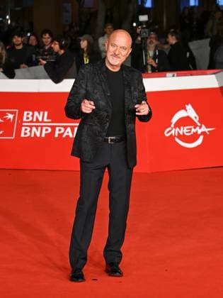 Rome Cinema Fest 2025, evening 7 - World s Best Movie red carpet. Pictured: Claudio Bisio  Copyright: xMaurizioxD Avanzox xipa-agency.netx xDxAvanzo Provvisionatox IPA_Agency_IPA66900554