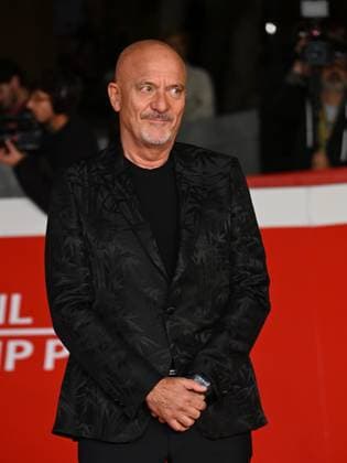 Rome Cinema Fest 2025, evening 7 - World s Best Movie red carpet. Pictured: Claudio Bisio  Copyright: xMaurizioxD Avanzox xipa-agency.netx xDxAvanzo Provvisionatox IPA_Agency_IPA66900583