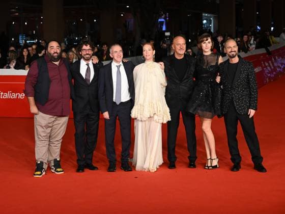 Rome Cinema Fest 2025, evening 7 - World s Best Movie red carpet. Pictured: Cristiana Capotondi, Diana Del Bufalo, Massimiliano Bruno, Francesco Montanari, Claudio Bisio, and Nicola Nocella  Copyright: xMaurizioxD Avanzox xipa-agency.netx xDxAvanzo Provvisionatox IPA_Agency_IPA66900602