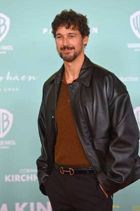 Florian David FITZ actor , single image,cropped single motif,half figure,half figure world premiere of NO HIT WONDER on 21 10 2025 at the Mathaeser Kino in Munich