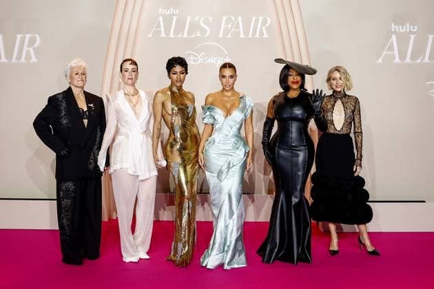 Kim Kardashian celebrates her birthday alongside Glenn Close, Sarah Paulson, Teyana Taylor, Niecy Nash Betts and Naomi Watts at the photocall for the All s Fair Disney Premiere at Maison de la Chimie in Paris, France on October 21, 2025 Cyril Moreau Bestimage All s Fair Disney Premiere at Maison de La Chimie on October 21, 2025 in Paris, France Paris France  Copyright: xCYRILxMOREAUx xBESTIMAGExCYRILxMOREAUx xBESTIMAGEx